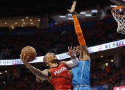 米兰体育官方网站-拓荒者兵不血刃击败开拓者助力季后赛席位的简单介绍