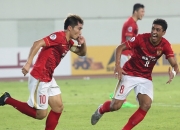 米兰体育官网-全心全意拼搏，豪强争夺最后胜利