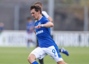 ac米兰体育官网-沙尔克遭遇连败，降级危机加剧