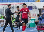 米兰体育app入口-亚泰主场惨败，保级前景陷入困境的简单介绍