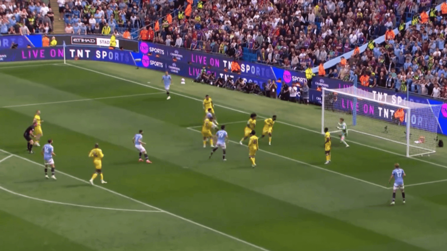 曼城客场逆转水晶宫，继续保持不败战绩