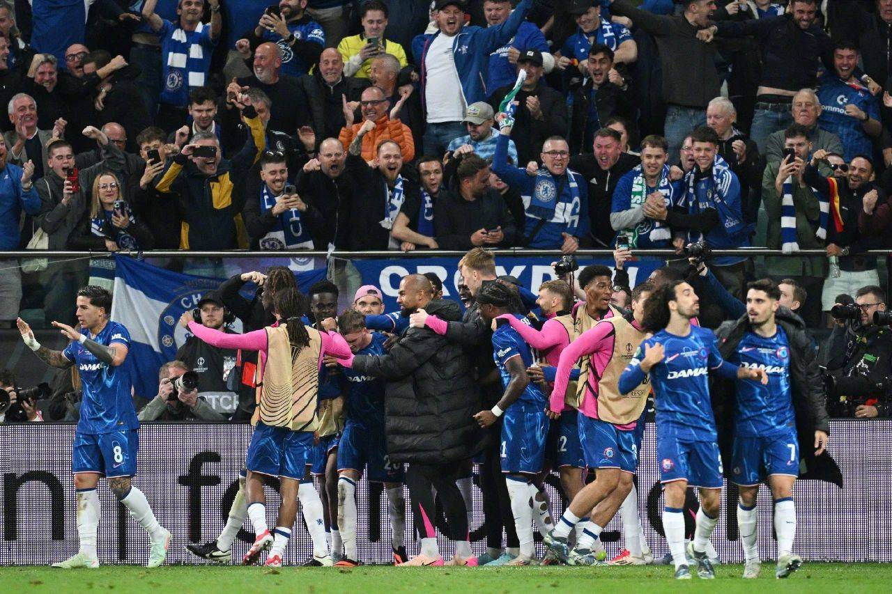 英格兰球队施展团队配合,战绩创佳绩 英格兰球队施展团队配合,战绩创佳绩