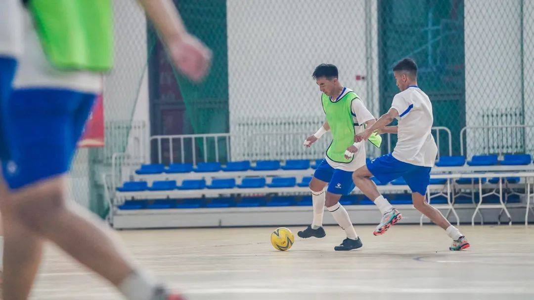 大赛在即,球队拼尽全力备战 大赛在即,球队拼尽全力备战