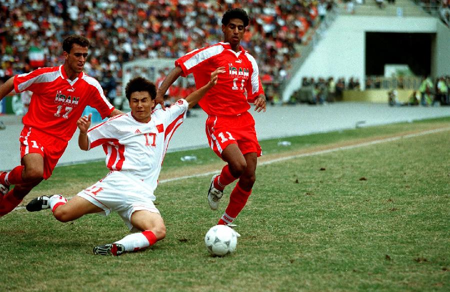 包含亚洲区足球联赛交锋火爆场面揭秘的词条