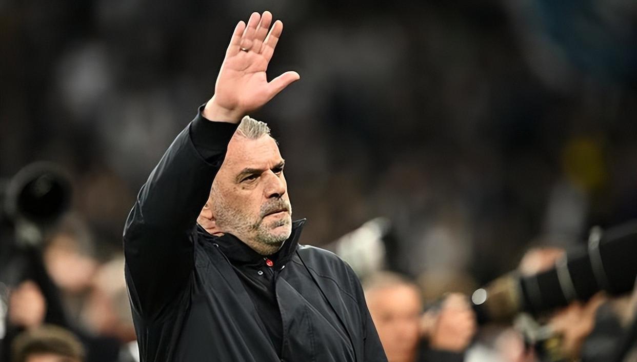 包含热刺主教练战术精彩，取得连胜的词条