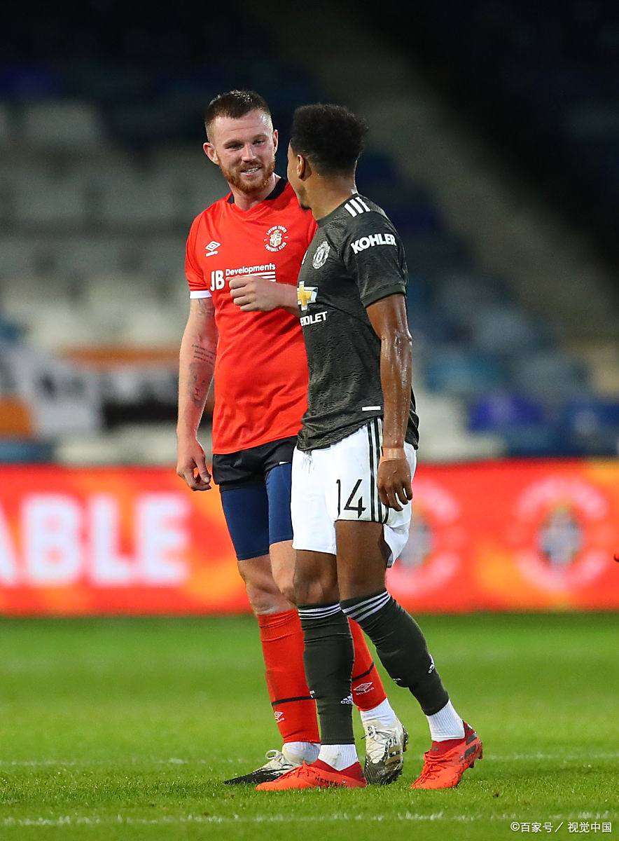 伯明翰主场战平哈德斯菲尔德，继续保持不败势头的简单介绍