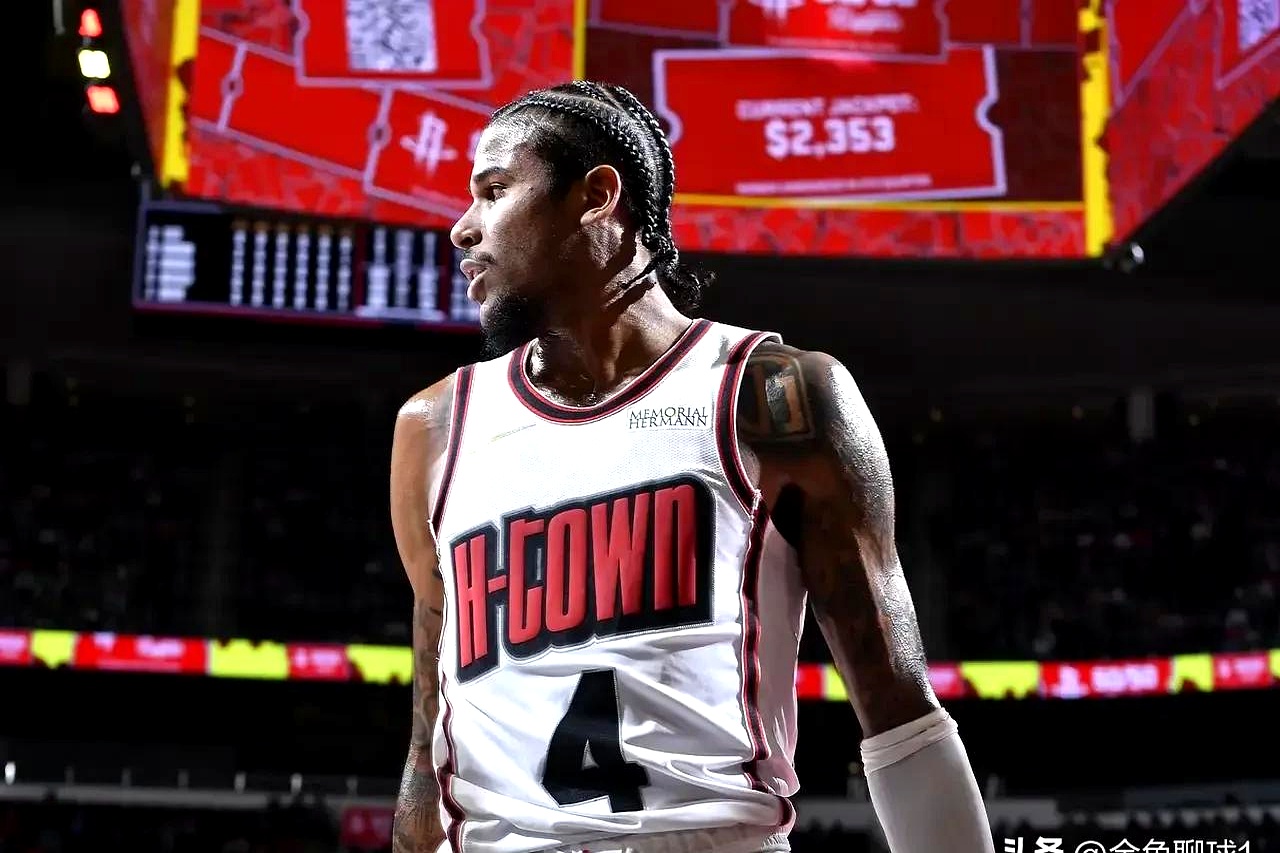 雄鹿主场赢球火箭，字母哥横扫赢球最快升100的简单介绍