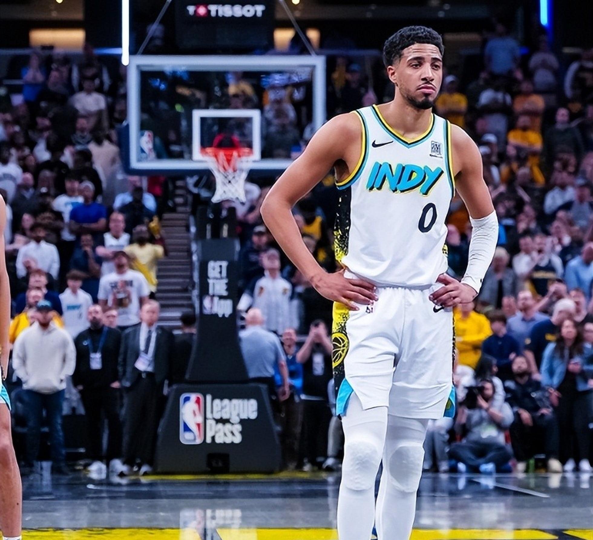 包含步行者新秀来势汹汹，率领球队赢得连胜的词条