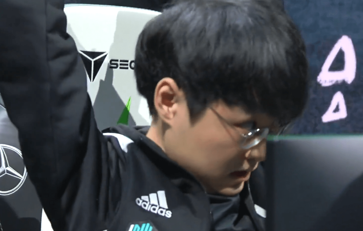 V5鏖战MAD，ShowMaker开启传奇时刻峡谷大战成都决赛之夜，成为赛场最大亮点的简单介绍