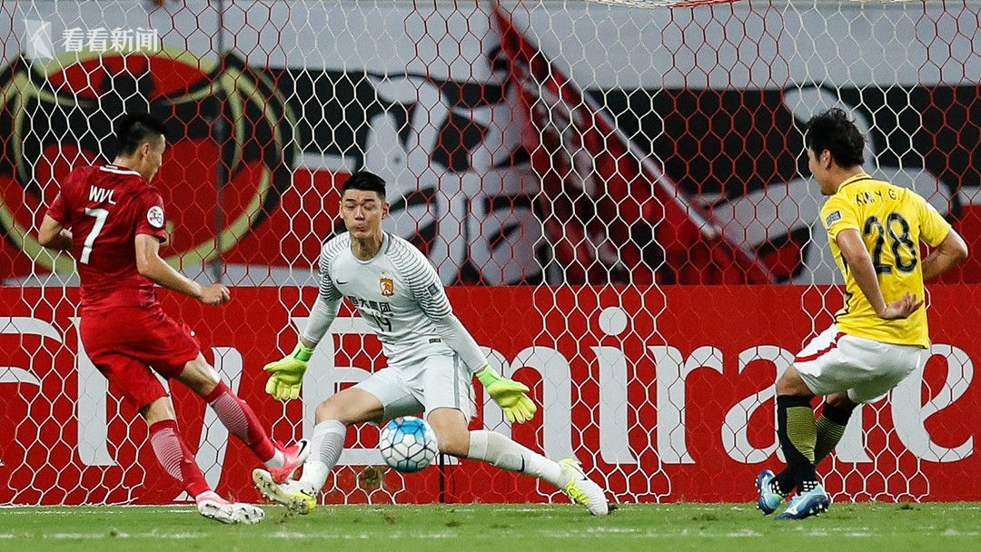 包含上港后防重组效果显著，防线更加坚固的词条