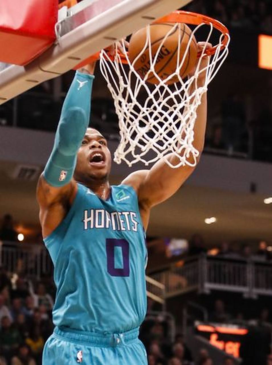 热火客场击败黄蜂，实现三连胜