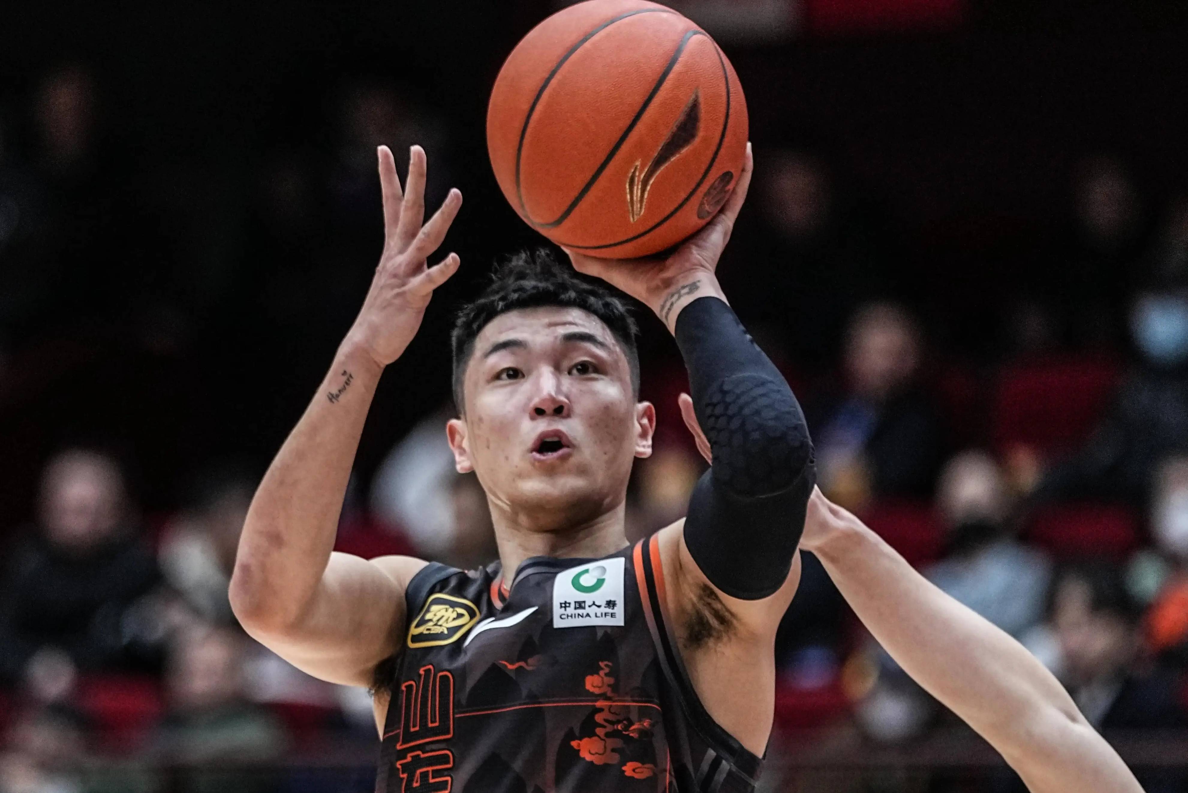 广东队轻取北京队夺得CBA联赛第一阶段冠军 广东队轻取北京队夺得CBA联赛第一阶段冠军