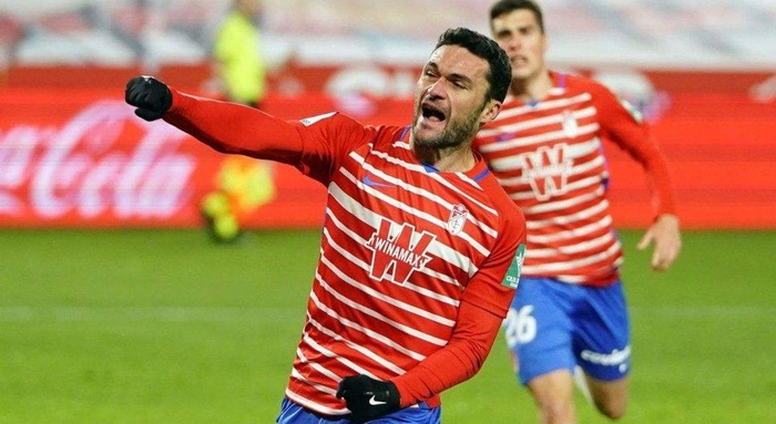 包含格拉纳达主场迎战埃尔切，冲超希望再起的词条